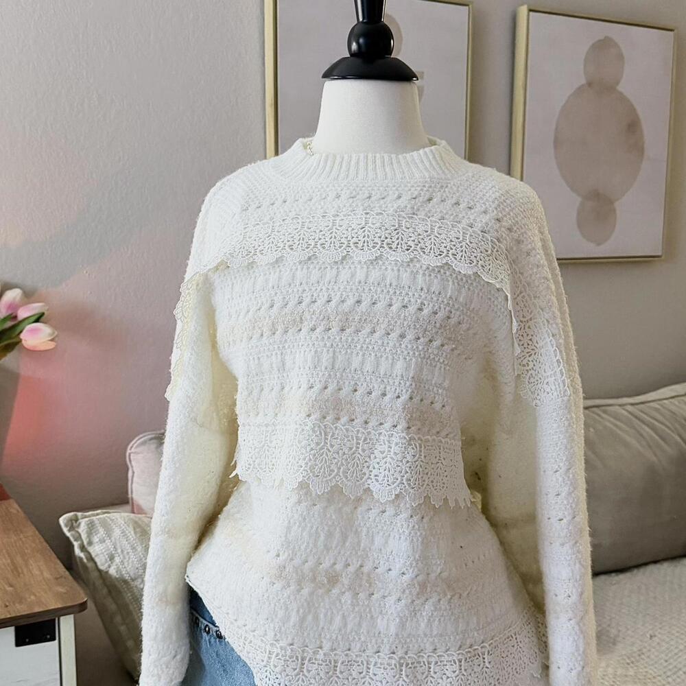 Aaron & Amber Lace Trim Textured Cream Sweater ₊˚⊹ ᰔ - Picture 2 of 4